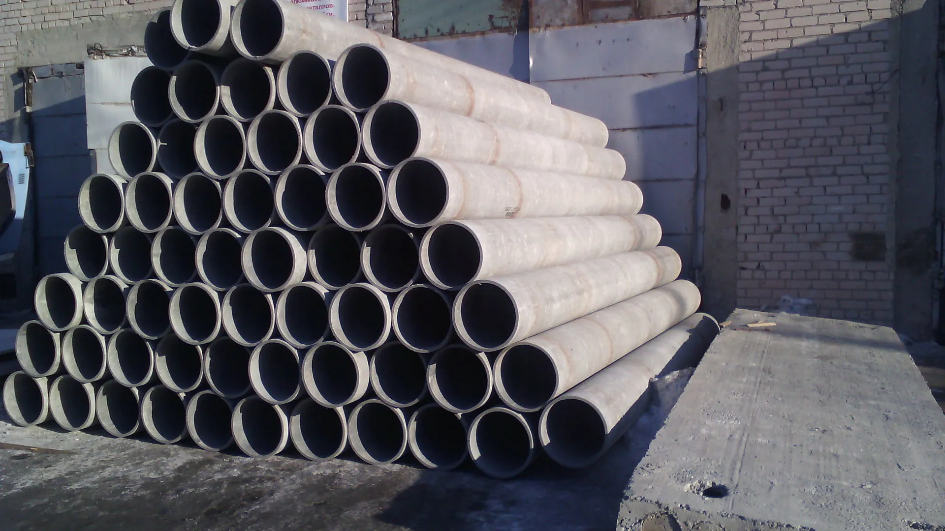 Труба хризотилцементая 600х43.5 мм 3.95 м ВТ9 напорная ГОСТ 31416-2009